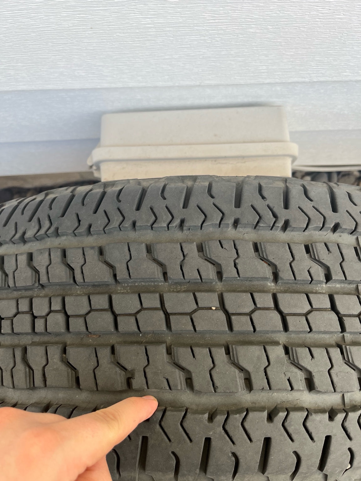 Goodyear Wrangler All-Terrain Tires – 275/65R18 – Set of 4 – 2021 Jeep Wrangler OEM Takeoffs