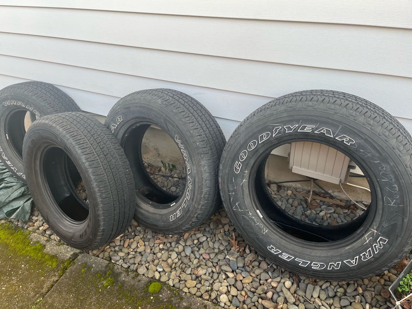 Goodyear Wrangler All-Terrain Tires – 275/65R18 – Set of 4 – 2021 Jeep Wrangler OEM Takeoffs