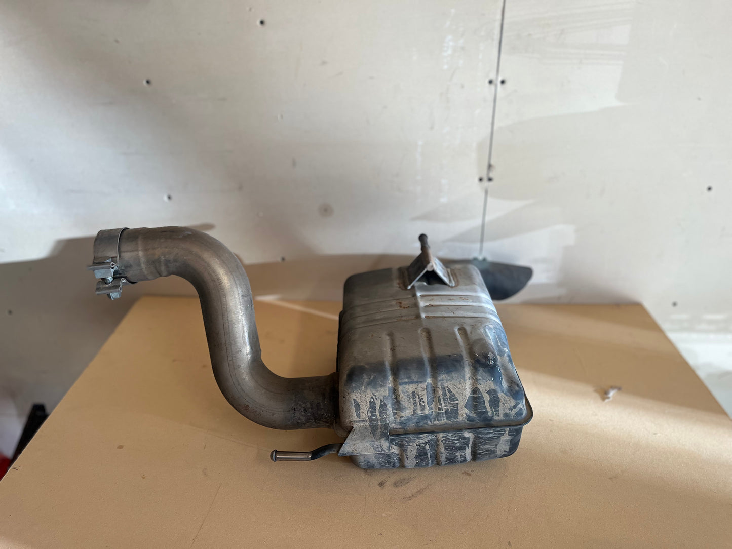 OEM Muffler – 2021 Jeep Wrangler JLU EcoDiesel (3.0L) 4k Miles