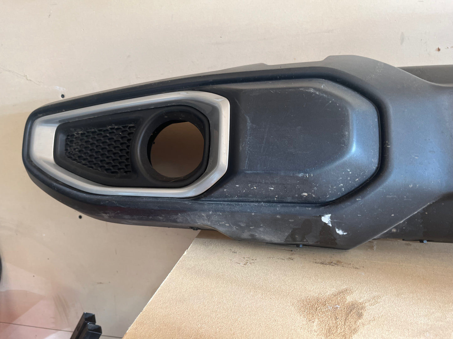 OEM Front Bumper – 2021 Jeep Wrangler JLU Diesel (4k Miles)